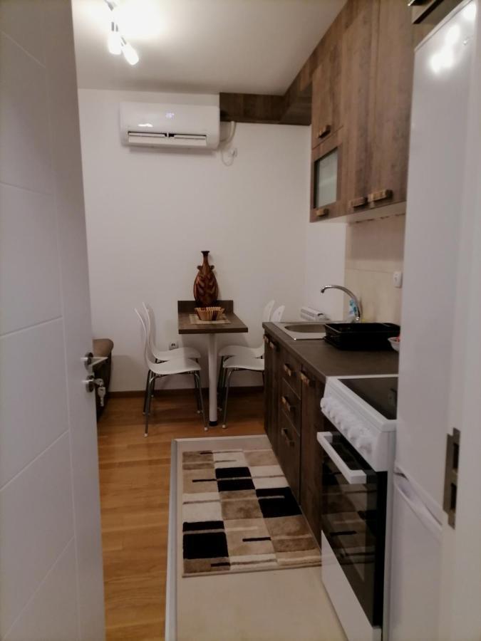 Apartman Ana Ni Exteriör bild